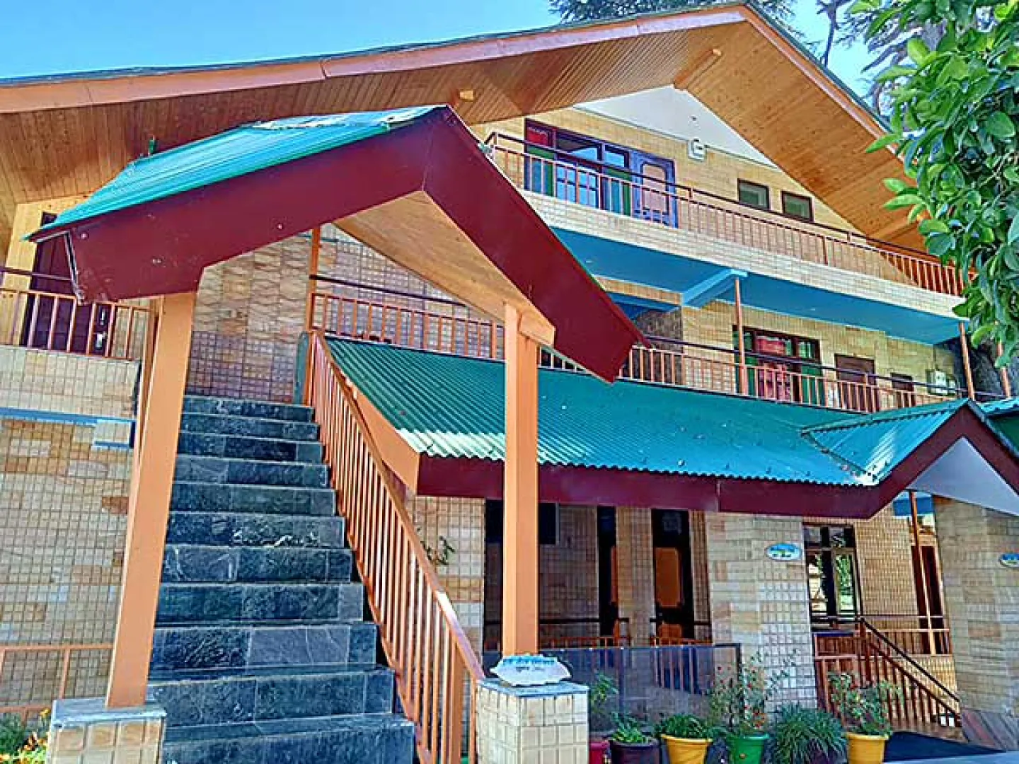 Guru Chhaya Cottage Manali
